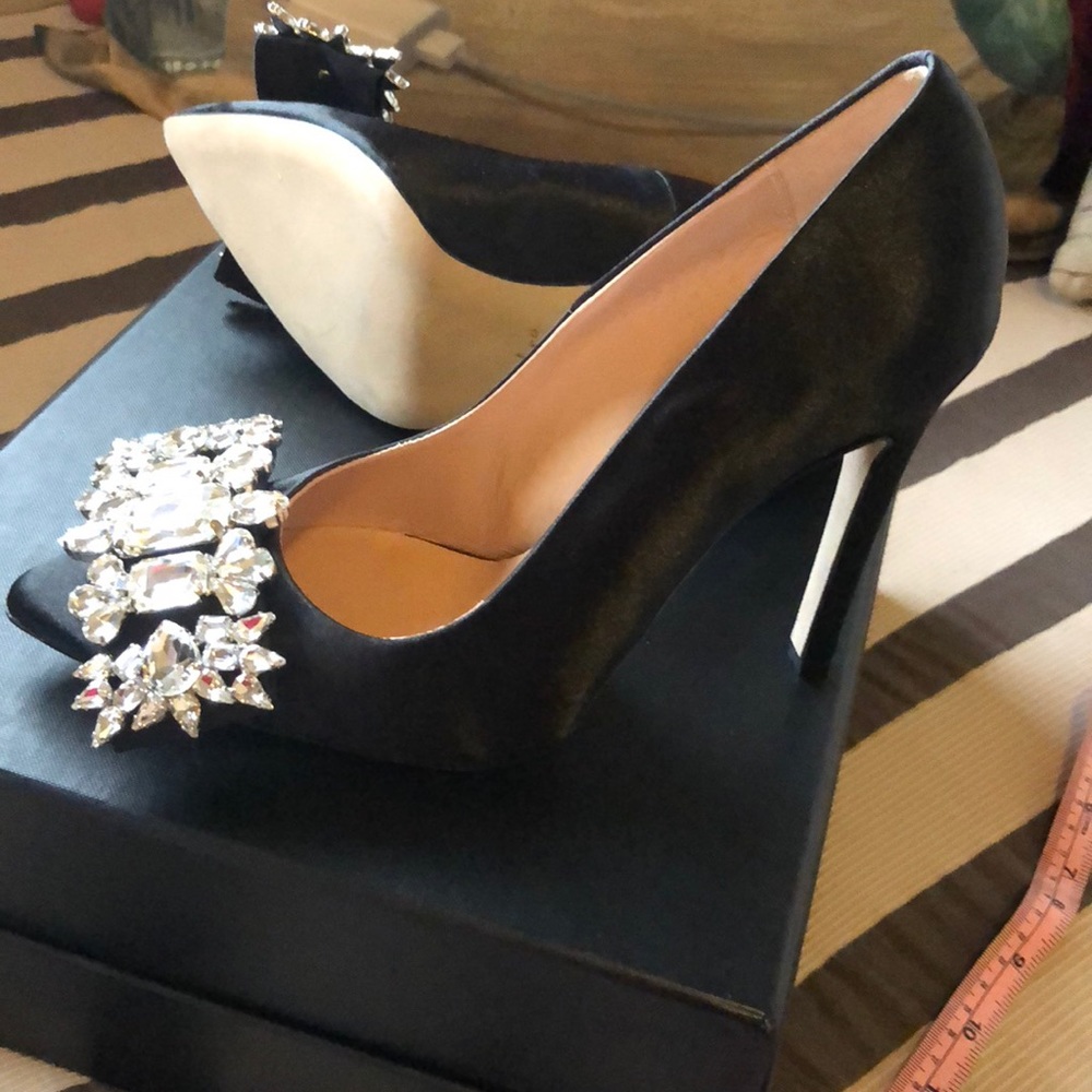 Valentina Lentell Silk Pump with Crystal Pump New